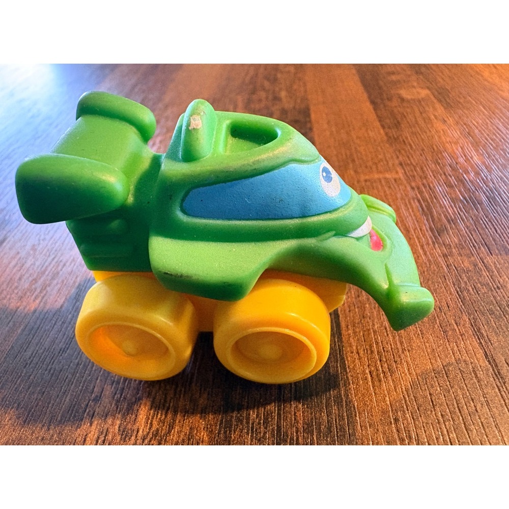 2008 Hasbro Chuck & Friends‎ Little Car Green & Yellow